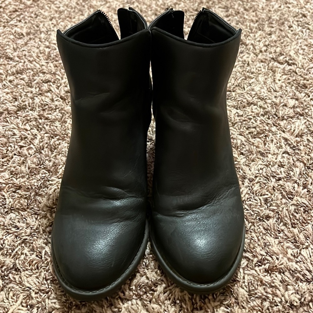 Black boots